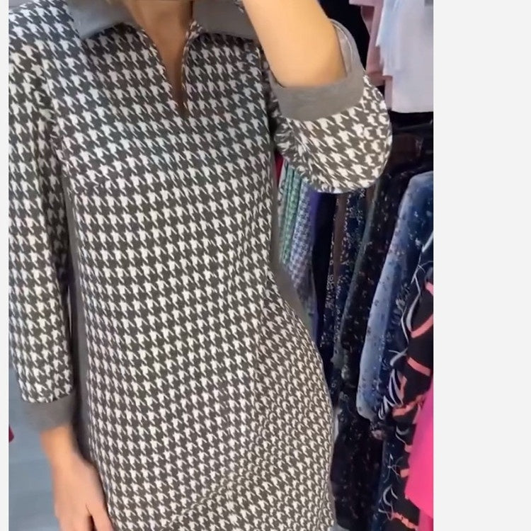 Vintage Print Slim Fit V-neck Long-sleeve Dress