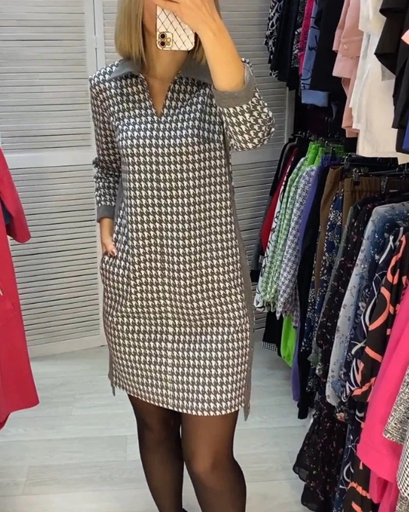 Vintage Print Slim Fit V-neck Long-sleeve Dress