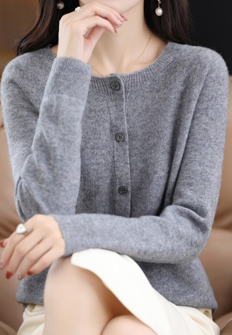 Elegant Wool Round Neck Long Sleeve Cashmere Cardigan