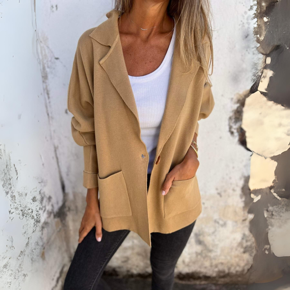 Casual Lapel Jacket with Pockets - Versatile Long Sleeve Coat