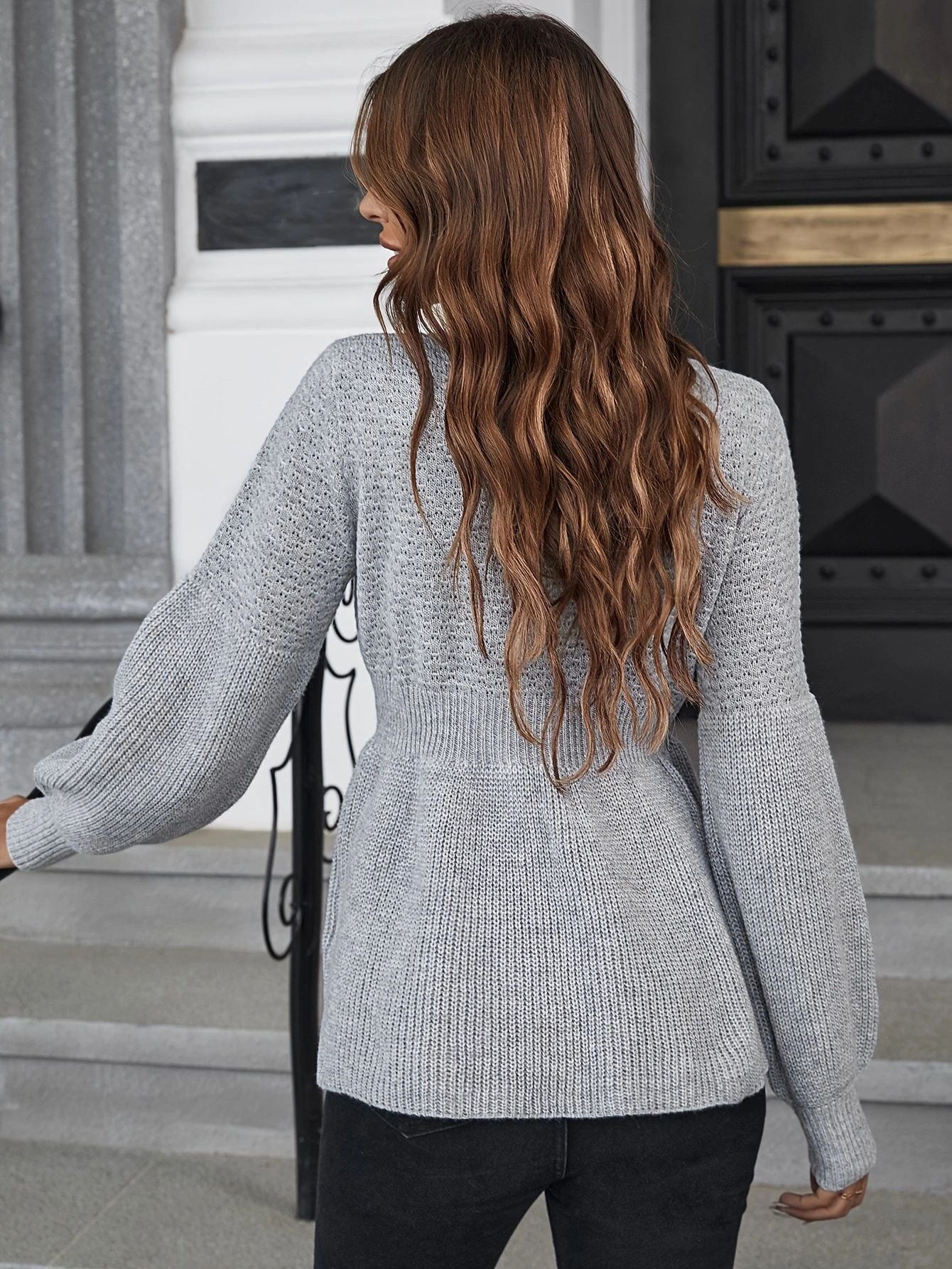 Round Neck Pullover Knitted Sweater